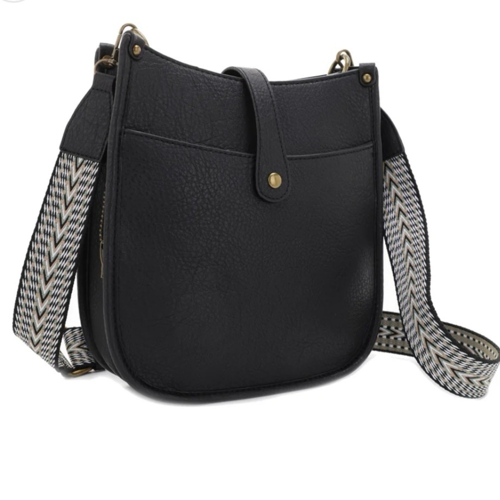 Jessie James Chelsea Concealed Carry Lock and Key Hobo Crossbody Black